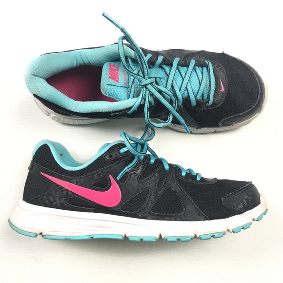 Nike Shoes - Nike Revolution 2 Sneaker 9.5 A89